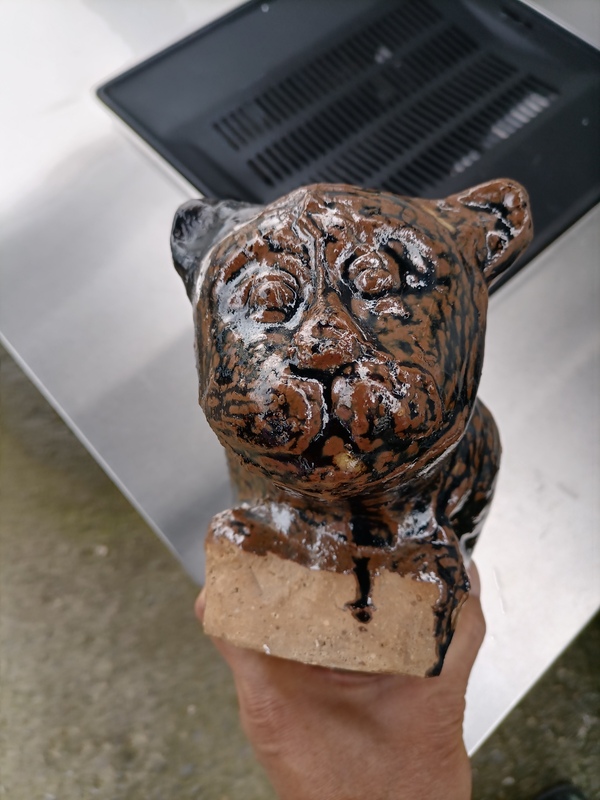 古玩陶瓷磁州窯醬釉虎形枕拍賣,當前價格260元