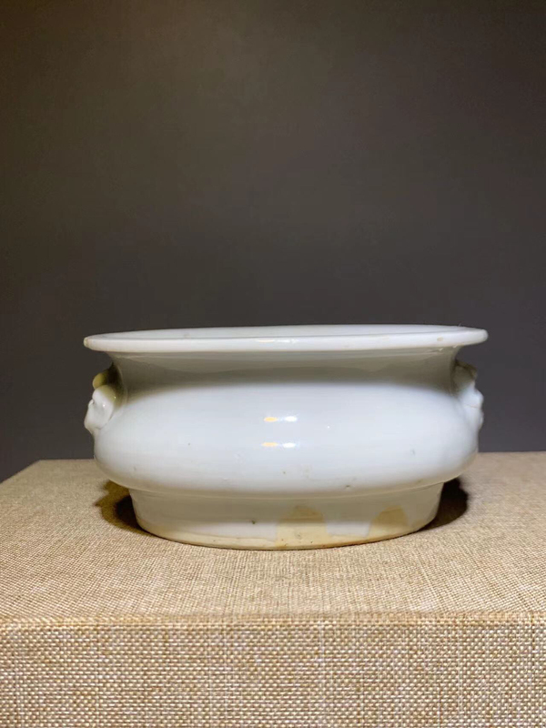 古玩陶瓷(精美)白釉獸耳香爐拍賣(mài),當(dāng)前價(jià)格0元