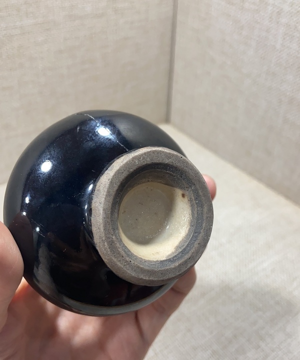 古玩陶瓷清中期三陽開泰荸薺瓶拍賣,當(dāng)前價(jià)格3600元