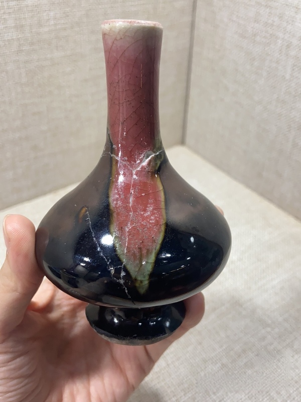 古玩陶瓷清中期三陽開泰荸薺瓶拍賣,當(dāng)前價(jià)格3600元