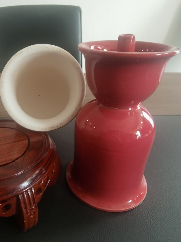古玩陶瓷胭脂紅燭臺拍賣,當前價格150元