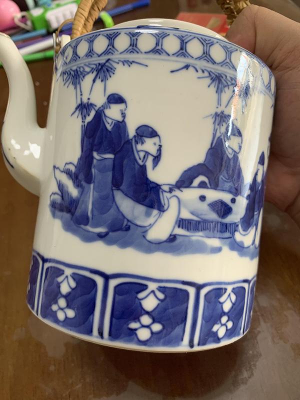 古玩陶瓷青花人物茶壺拍賣,當前價格3600元