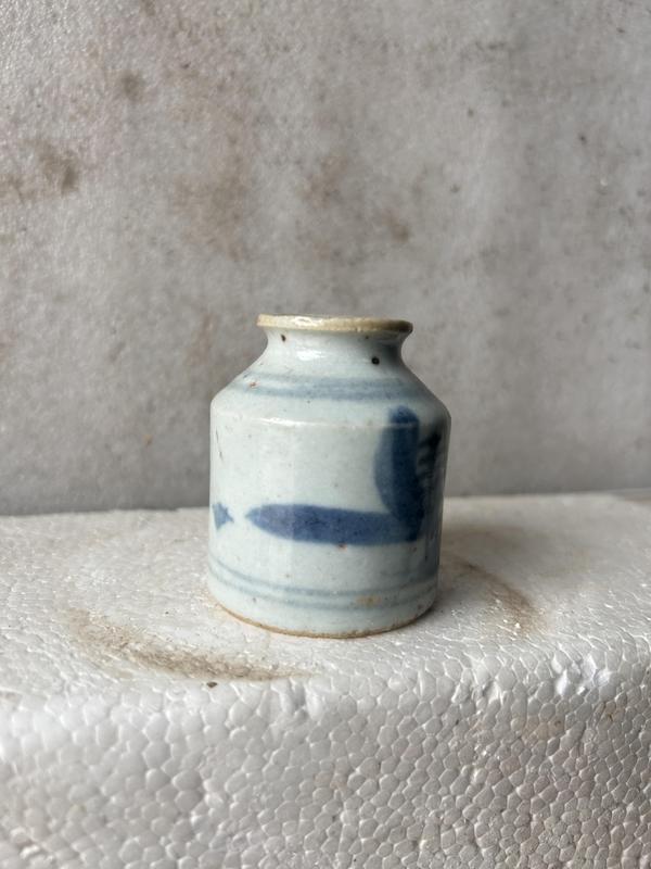 古玩陶瓷青花山水人物水盂拍賣,當前價格198元