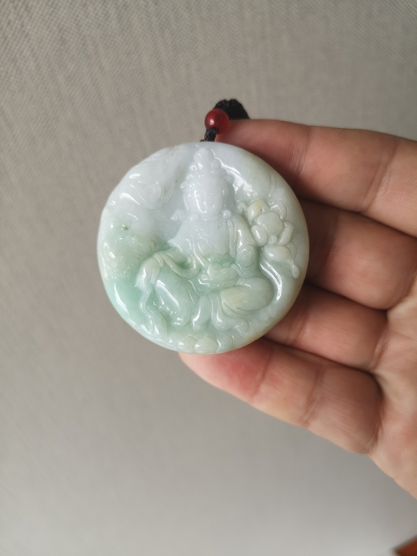 古玩玉器天然翡翠雕“文殊菩薩”掛牌拍賣,當前價格298元