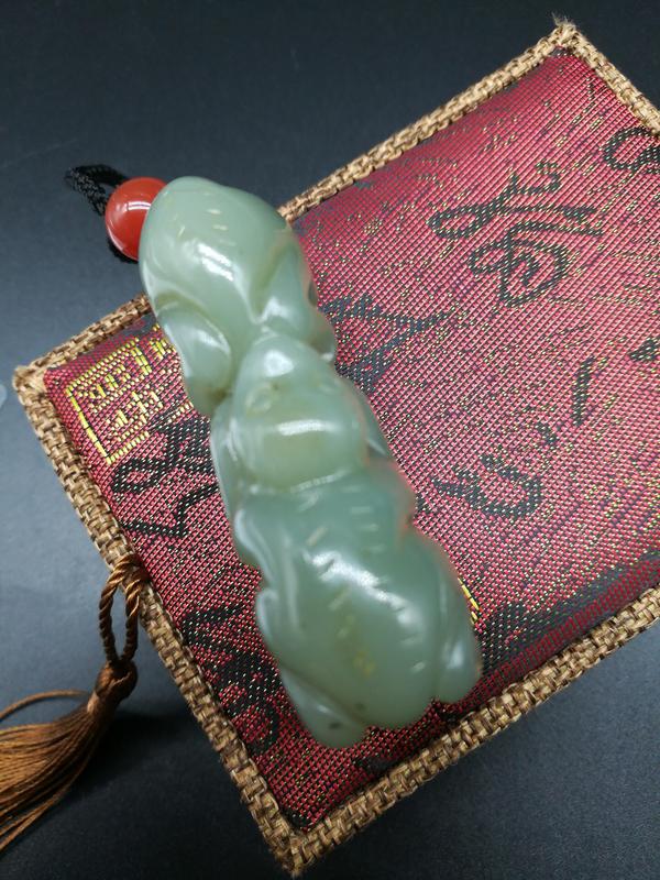 古玩玉器輩輩侯手把件掛件拍賣,當前價格266元