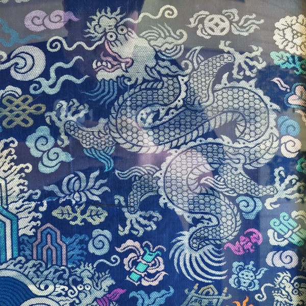 古玩雜項(xiàng)【官造】晚清民國(guó)?官造織錦繡王爺服左右襟刺繡掛屏拍賣，當(dāng)前價(jià)格8000元