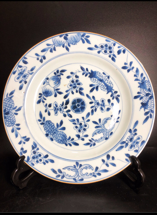 古玩陶瓷清康熙·精品青花三多紋飾折沿盤拍賣,當(dāng)前價(jià)格3000元