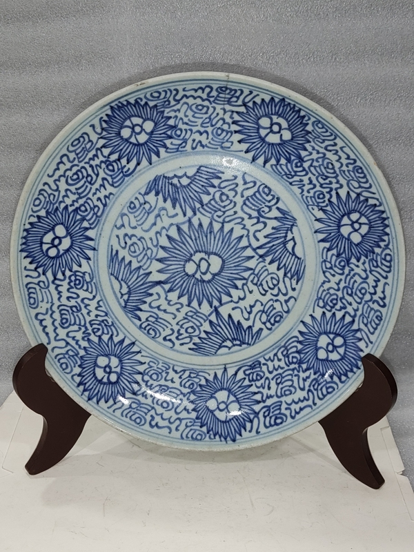 古玩陶瓷青花太陽花紋盤拍賣,當前價格1888元