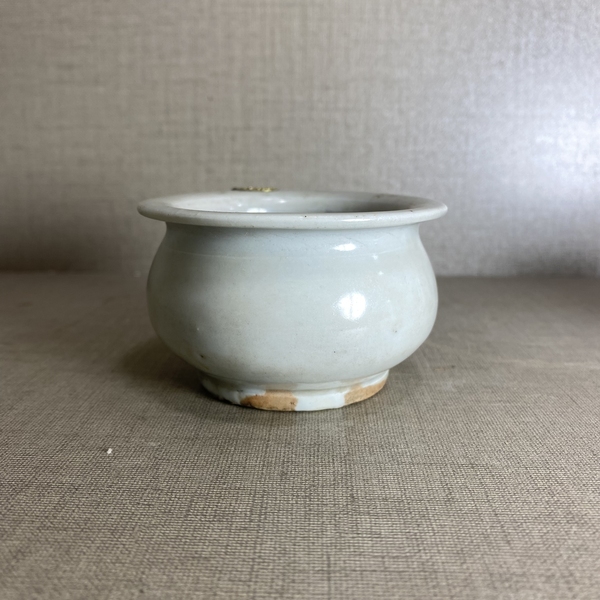 古玩陶瓷白釉圈足爐拍賣,當前價格799元