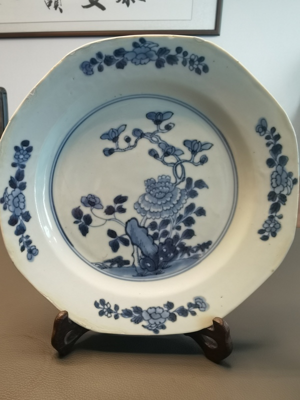 古玩陶瓷康熙青花洞石花卉紋八方盤拍賣,當前價格1200元
