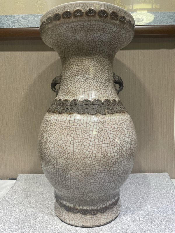 古玩陶瓷清雍正仿哥釉獸耳尊拍賣,當(dāng)前價(jià)格9966元