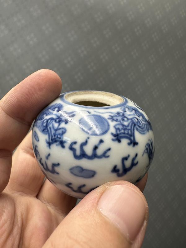 古玩陶瓷龍紋青花蓋罐拍賣，當前價格8000元