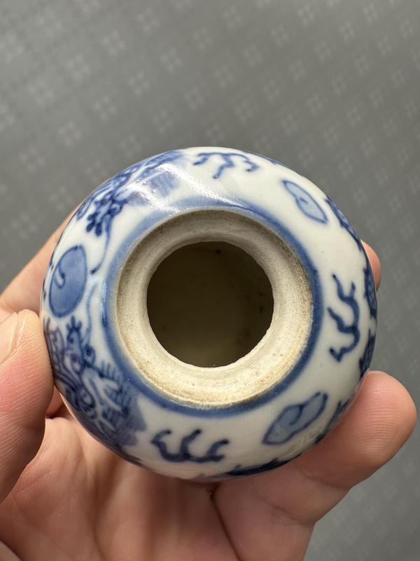 古玩陶瓷龍紋青花蓋罐拍賣，當前價格8000元