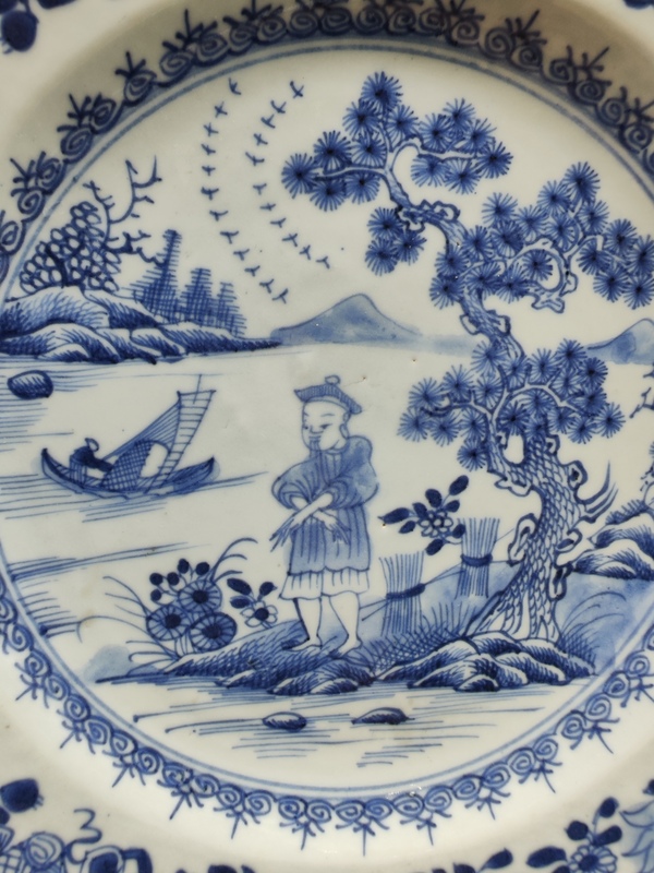 古玩陶瓷乾隆人物山水紋青花盤拍賣，當前價格2800元