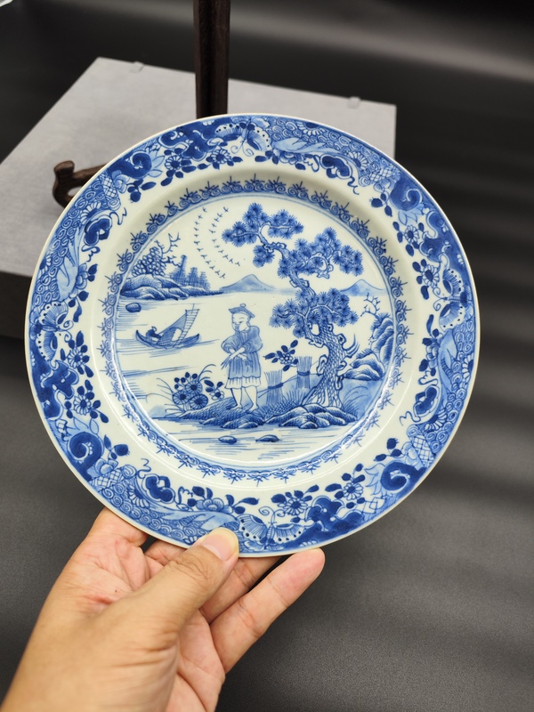 古玩陶瓷乾隆人物山水紋青花盤拍賣，當前價格2800元