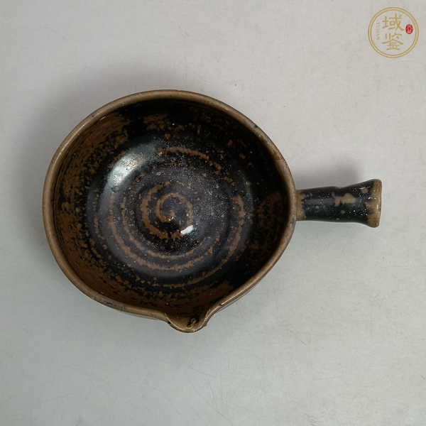 古玩陶瓷側(cè)流匜真品鑒賞圖