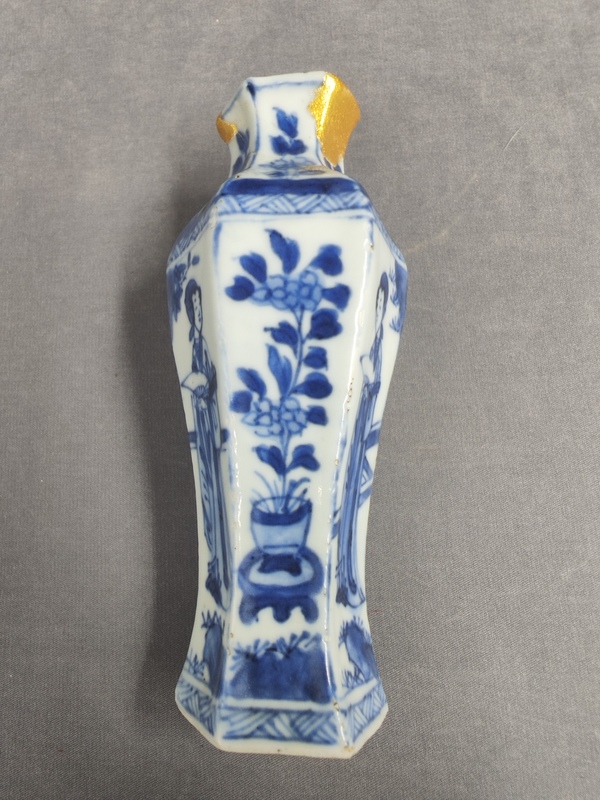 古玩陶瓷康熙四美仕女紋青花瓶拍賣，當(dāng)前價(jià)格2300元