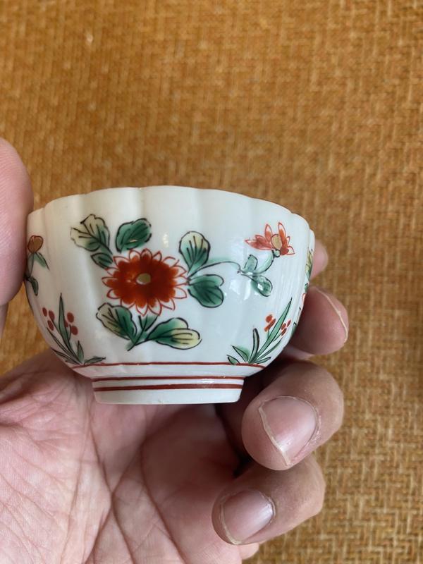 古玩陶瓷五彩菊瓣杯碟拍賣，當前價格1500元