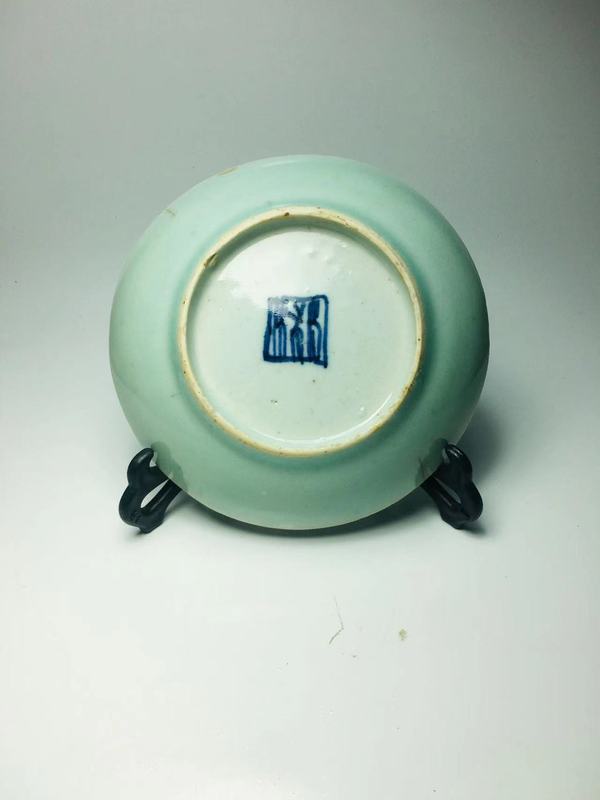 古玩陶瓷豆青釉盤拍賣,當前價格188元