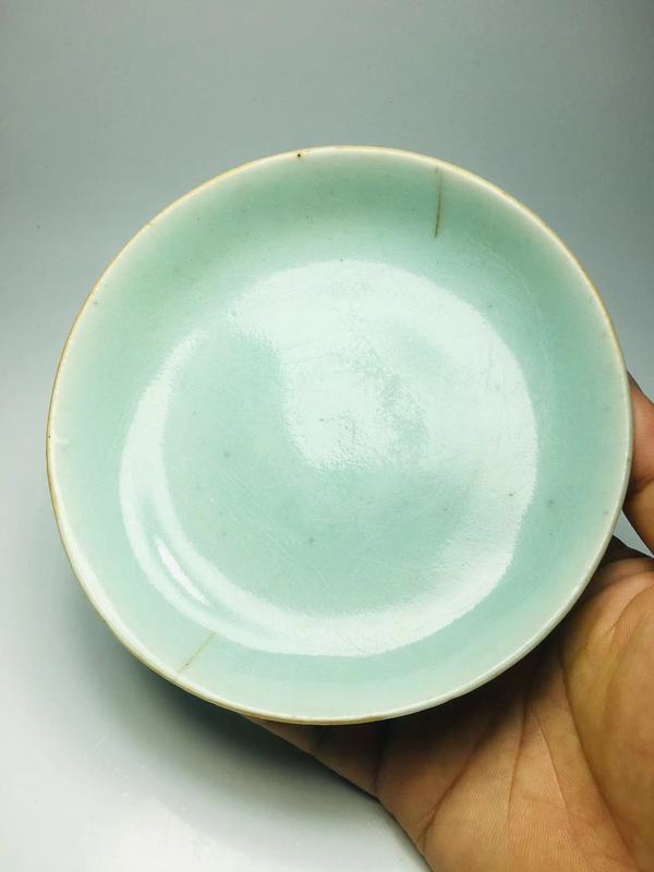古玩陶瓷豆青釉盤拍賣,當前價格188元