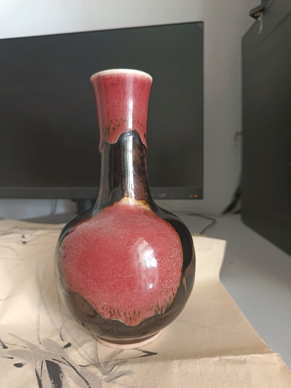 古玩陶瓷清中期三羊開泰天球瓶拍賣,當前價格3900元