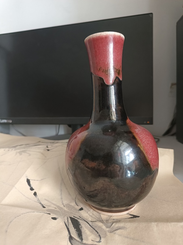 古玩陶瓷清中期三羊開泰天球瓶拍賣,當前價格3900元