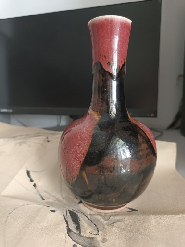 古玩陶瓷清中期三羊開泰天球瓶拍賣,當前價格3900元