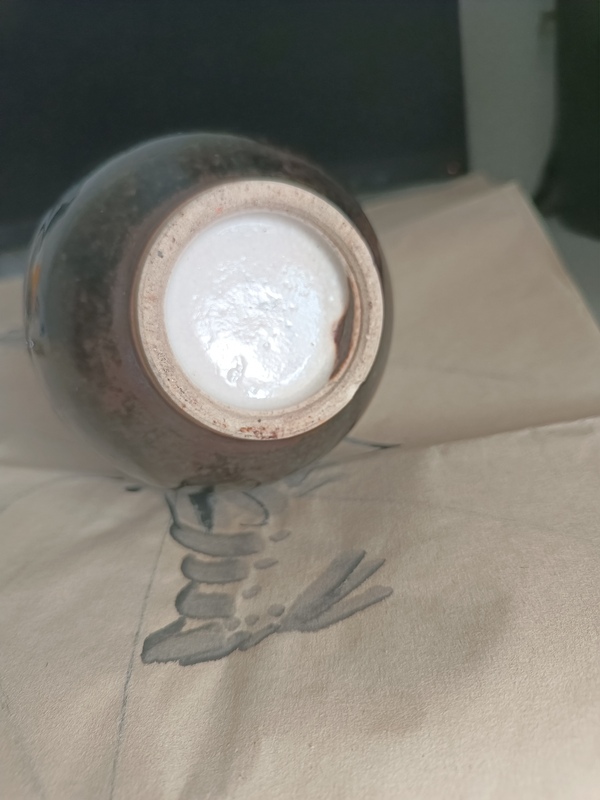 古玩陶瓷清中期三羊開泰天球瓶拍賣,當前價格3900元