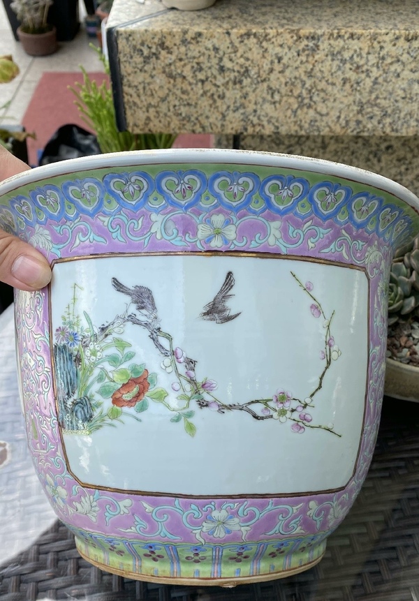 古玩陶瓷花鳥紋粉彩花盆拍賣，當(dāng)前價格15000元