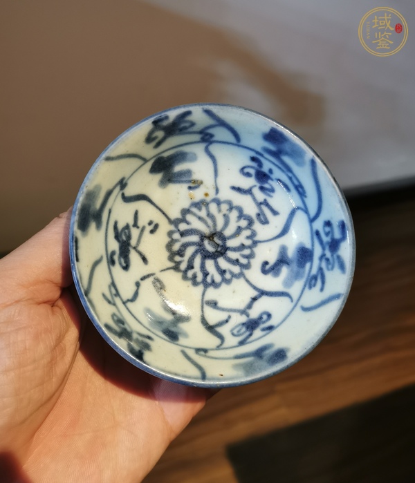 古玩陶瓷青花靈芝花卉紋茶盞真品鑒賞圖