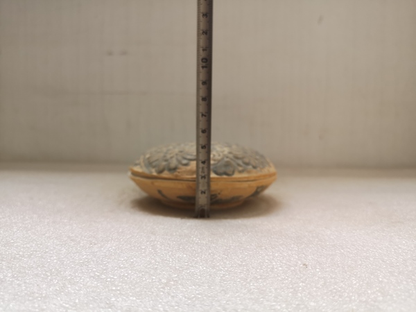 古玩陶瓷宋代青花花卉紋子母粉盒拍賣,當前價格23456元