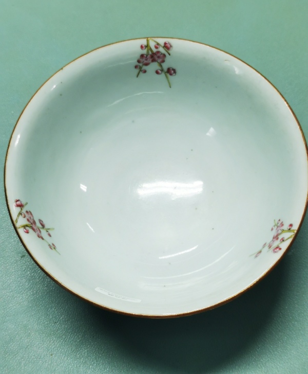 古玩陶瓷清乾隆祭藍柚描金粉彩花卉龍紋碗拍賣,當前價格8000元