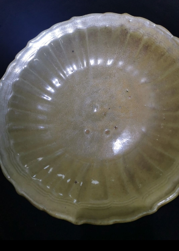 古玩陶瓷元龍泉窯花口盤拍賣,當前價格29800元