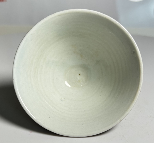 古玩陶瓷清中期 霽紅釉斗笠盞拍賣,當前價格550元