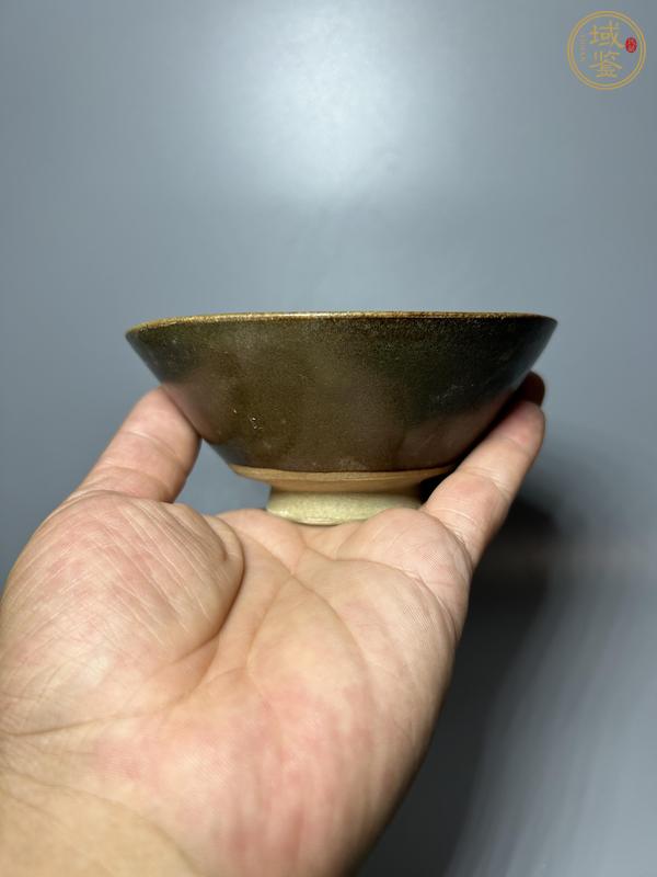 古玩陶瓷元代·茶葉末釉盞真品鑒賞圖