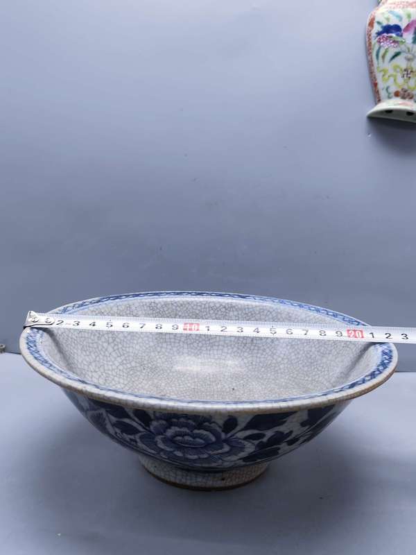 古玩陶瓷哥釉青花碗拍賣,當前價格3600元