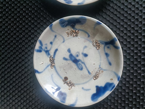 古玩陶瓷清.青花靈芝紋盤一對拍賣,當前價格98元