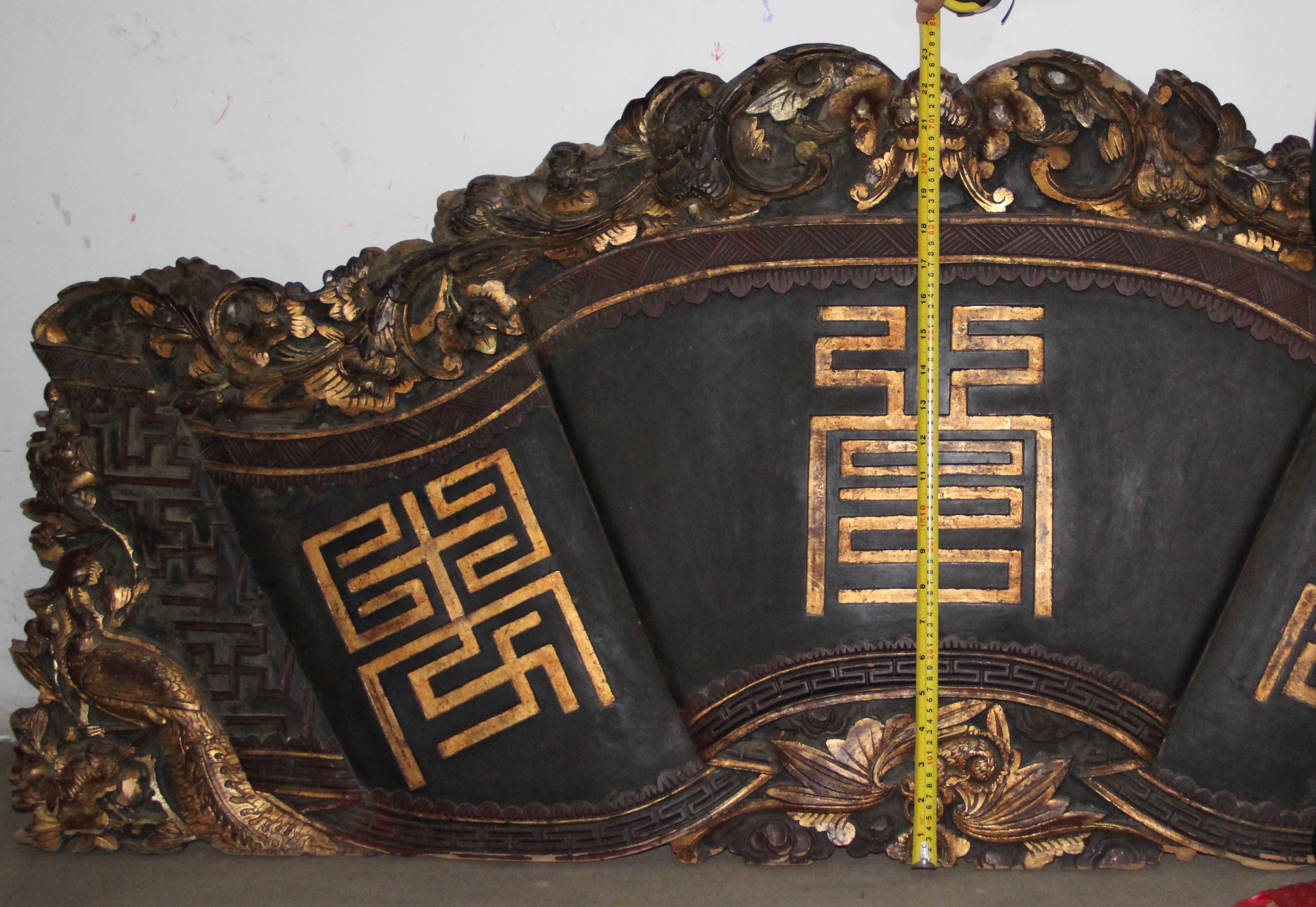 域鉴古玩】金漆木雕匾额三个字都是（寿）字拍卖价格/图片/值多少钱