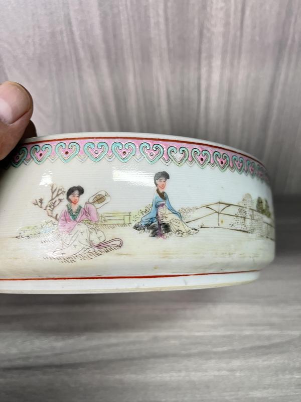 古玩陶瓷粉彩仕女人物水洗(極品文房器)拍賣,當前價格500元