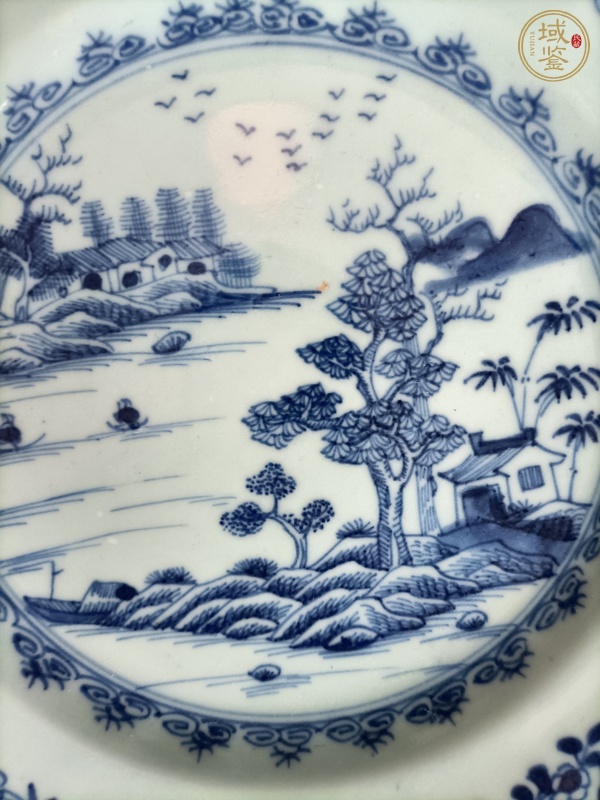 古玩陶瓷青花山水紋盤真品鑒賞圖