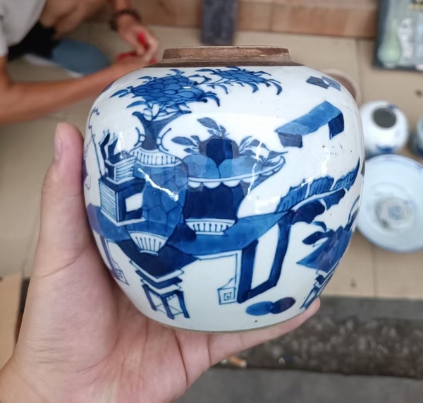 古玩陶瓷清晚期青花博古清供圖蓋罐拍賣,當前價格3680元