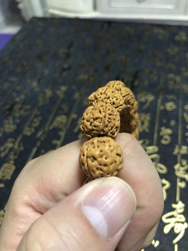 古玩玉器精品天然金剛菩提手持拍賣(mài),當(dāng)前價(jià)格35元