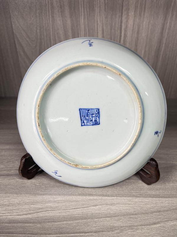 古玩陶瓷清嘉慶 精品青花淡描纏枝蓮紋盤(官窯紋飾)拍賣,當前價格1800元