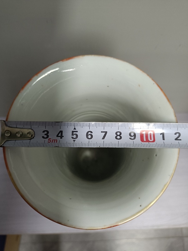 古玩陶瓷開窗花卉人物描金大花觚拍賣,當前價格2800元