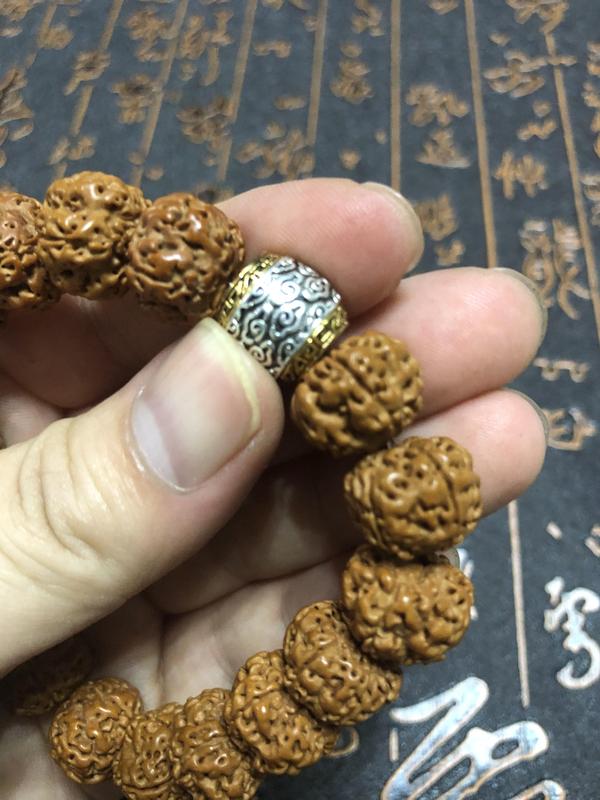 古玩玉器精品天然金剛菩提手串拍賣(mài)，當(dāng)前價(jià)格299元