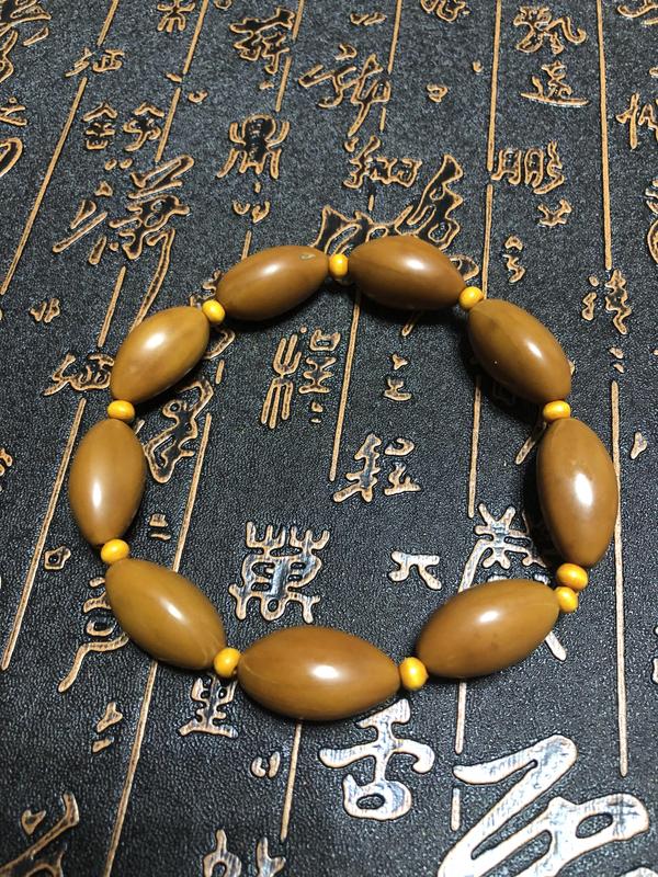 古玩轉(zhuǎn)賣精品天然橄欖核雕手串拍賣，當(dāng)前價(jià)格880元