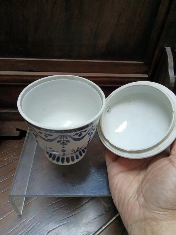 古玩陶瓷乾隆藍料彩描金八寶紋蓋杯拍賣,當前價格5500元