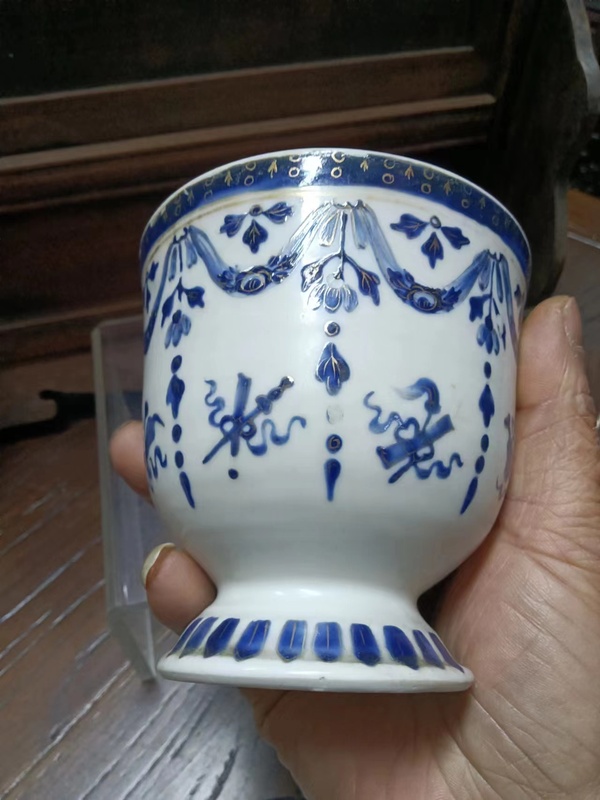 古玩陶瓷乾隆藍料彩描金八寶紋蓋杯拍賣,當前價格5500元