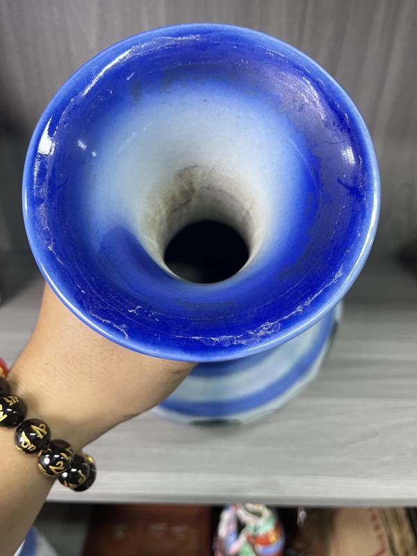古玩陶瓷青花加彩刻繪花卉紋賞瓶拍賣,當(dāng)前價(jià)格600元