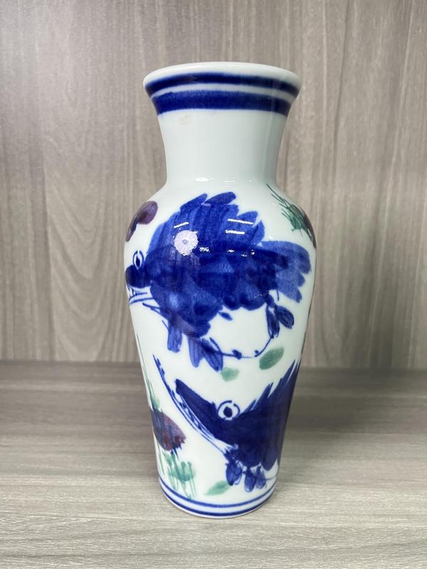 古玩陶瓷青花加彩魚藻紋賞瓶(李苦禪筆意)拍賣,當(dāng)前價(jià)格280元